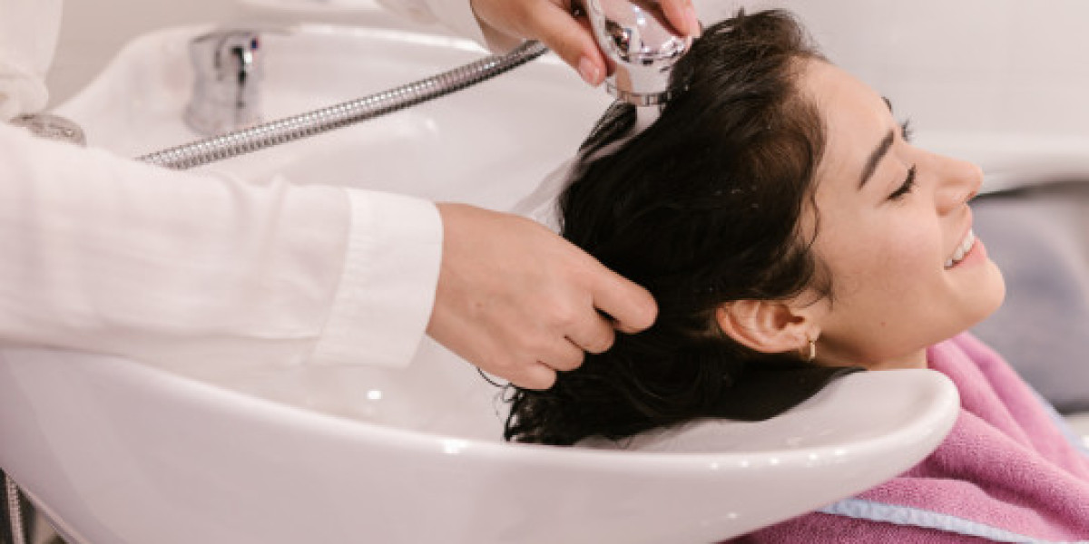 Discover the Best Hairdressers Auckland – Infusiononline Has You Covered