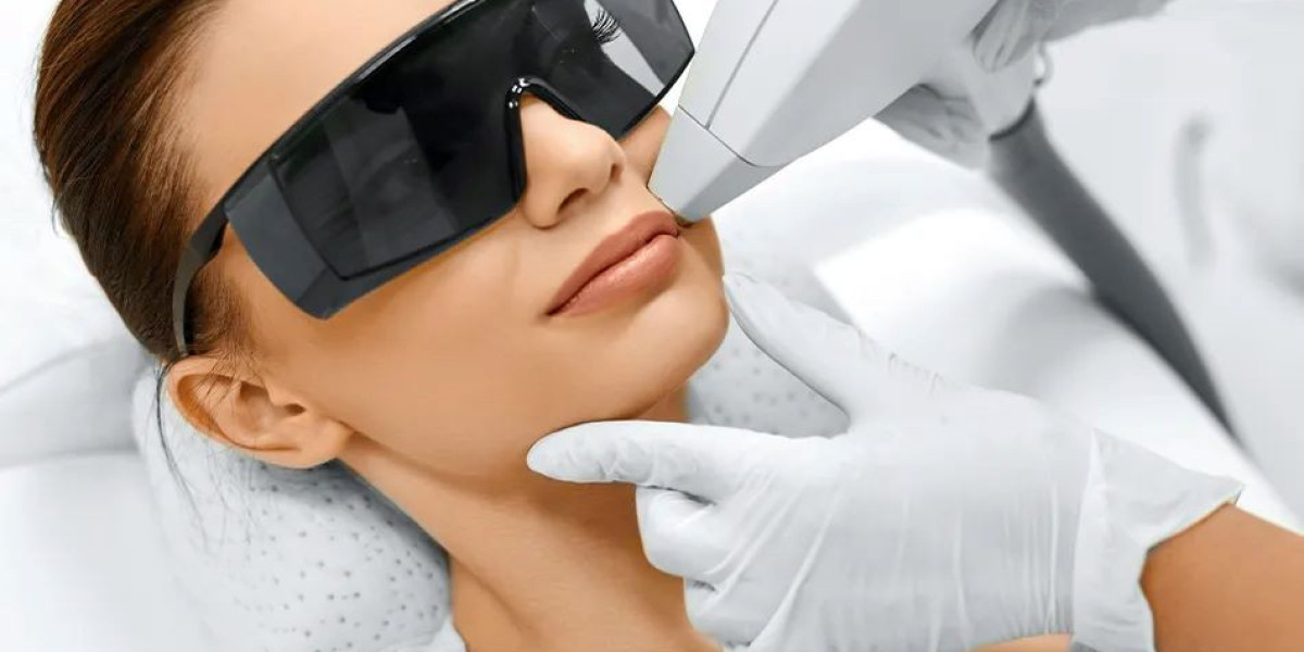 Smooth Skin Starts Here: Laser Hair Reduction in Delhi at Aayna Clinic