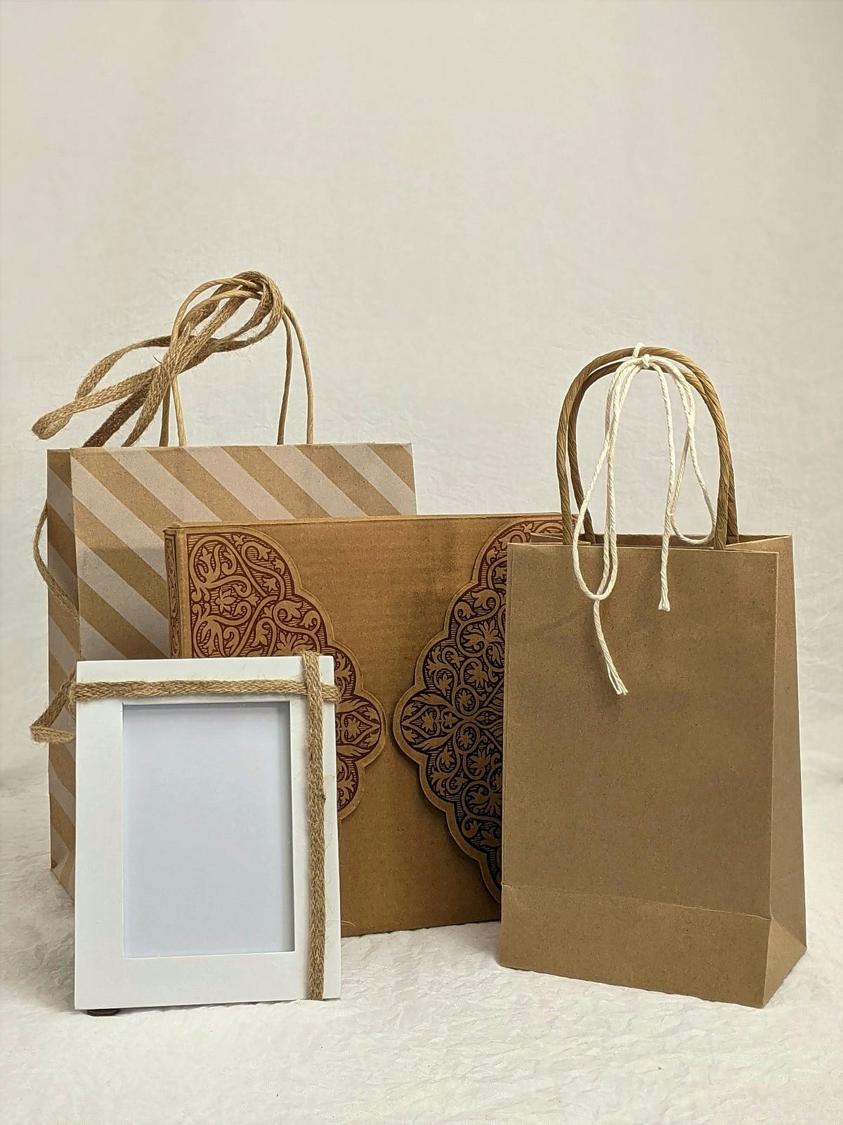 Customized Corporate Gifts Dubai: Boost Your Brand with Personalised Business Gifting | by GPW Gifts | Jun, 2025 | Medium