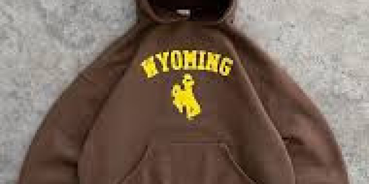 Akimbo Clothing and the Rise of the Akimbo Hoodie: A Streetwear Statement