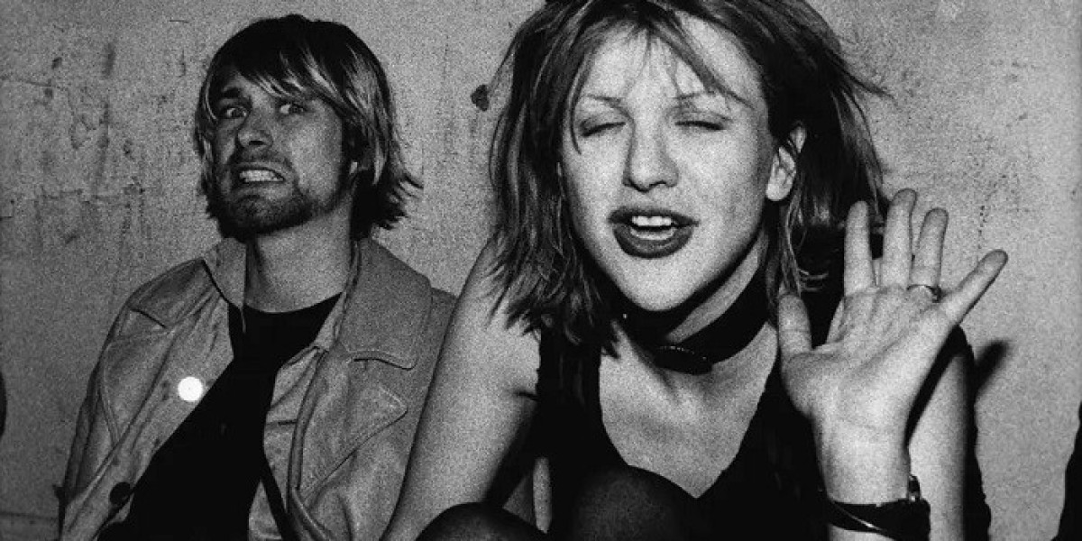 How Grunge Music Challenged Mainstream Pop Trends