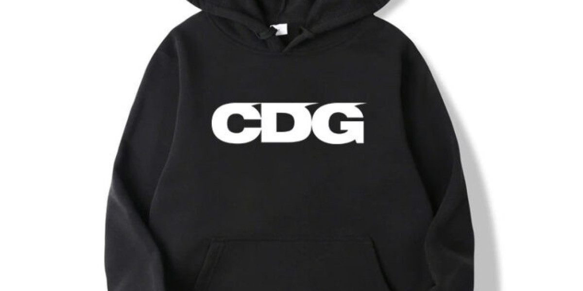 Laid-Back Luxe: Comme Des Garcons