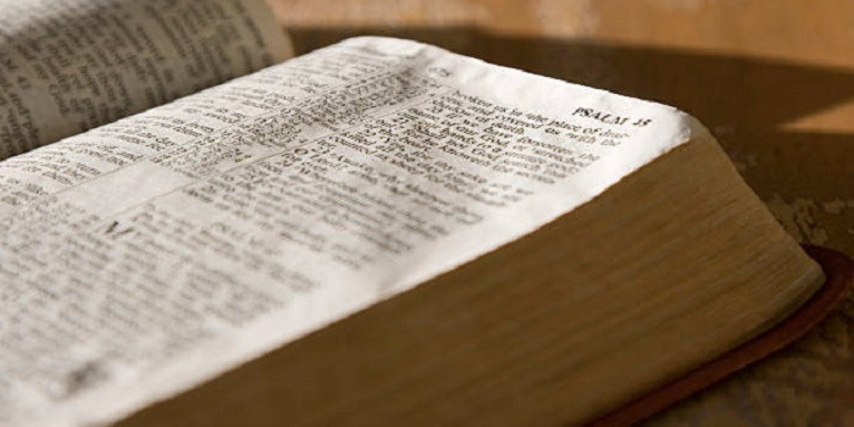 How do Psalms deal with fear and doubt?