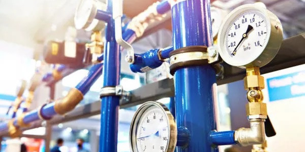 How Can Pressure Gauges Be Tested on Board Ships: A Simple Guide