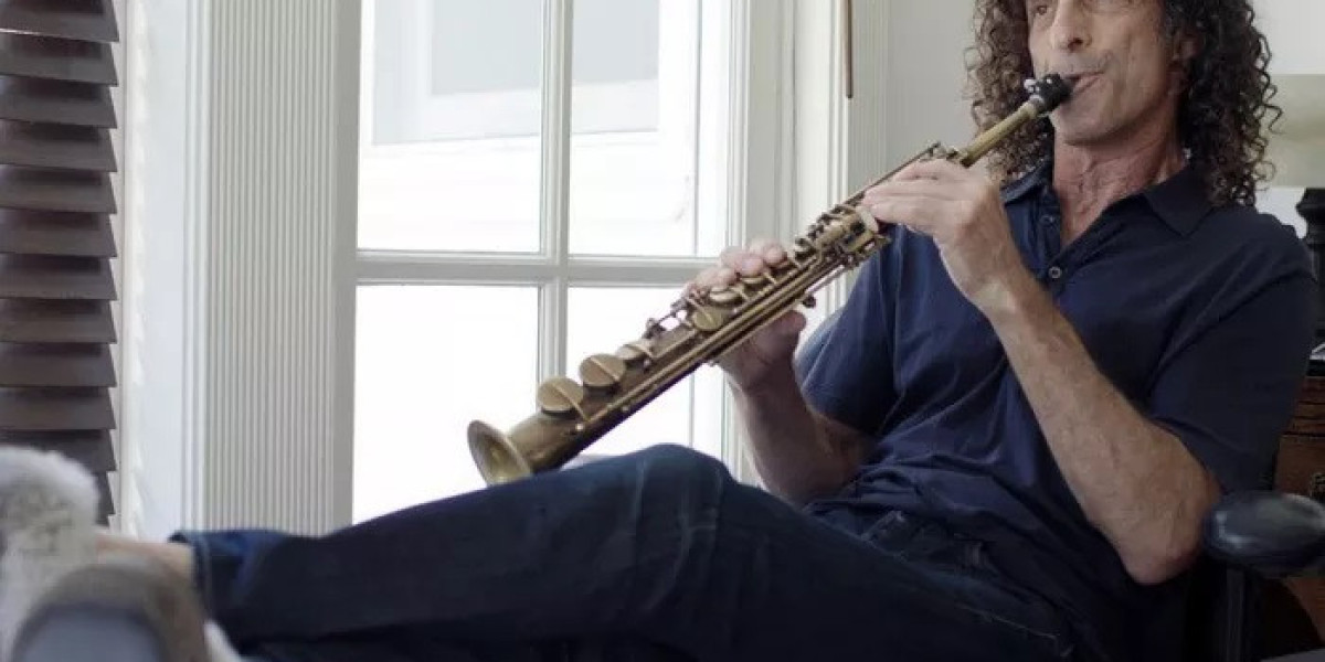 What Soprano Saxophone Does Kenny G Play? A Full Guide