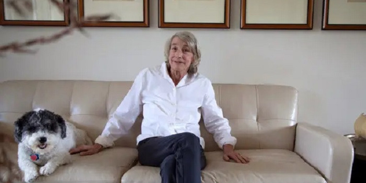 What Philosophical Ideas Are Present in Mary Oliver's Poetry?