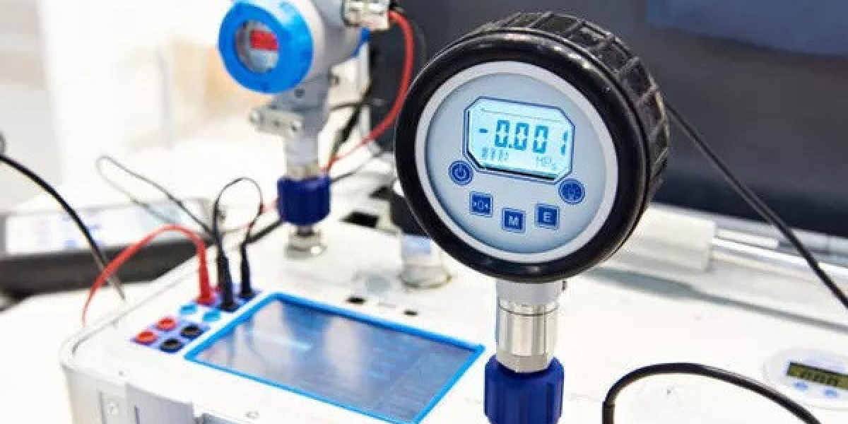 What is a Vacuum Pressure Gauge and How Does It Work?