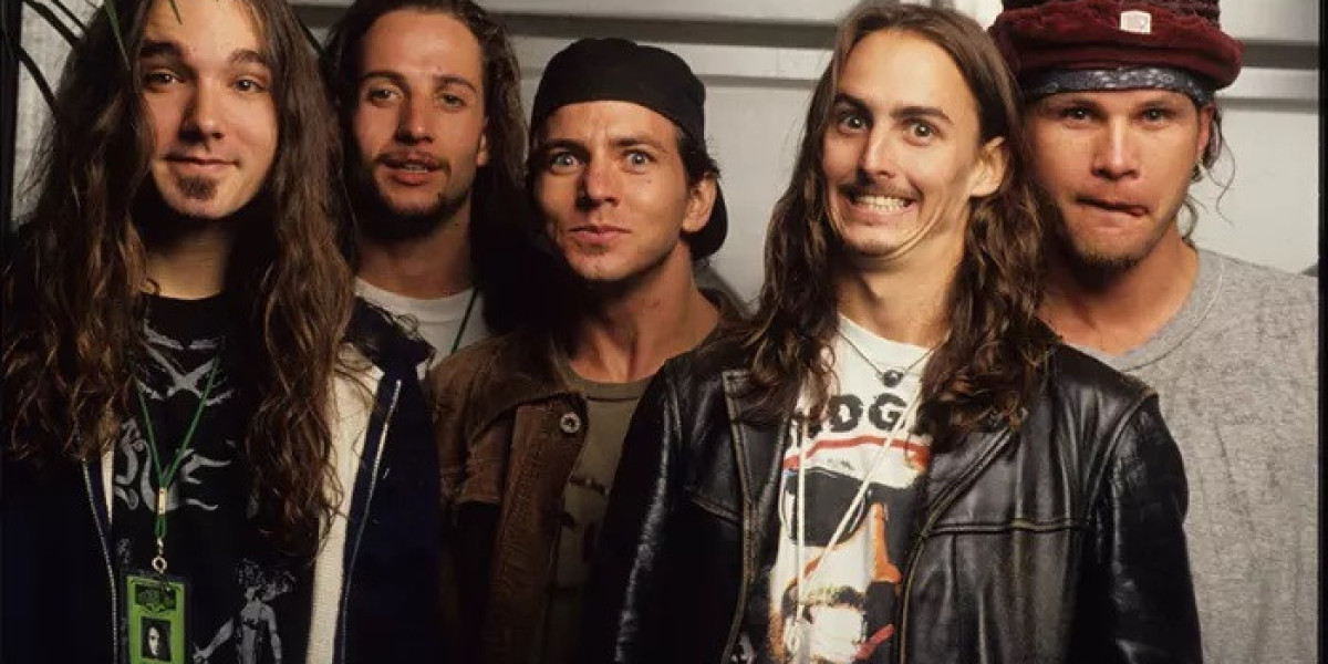 The Sound Engineering Innovations in Grunge Music