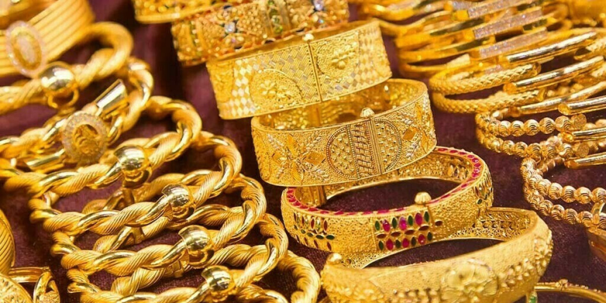 The Role of the Pakistani Rupee in Shaping Gold Prices