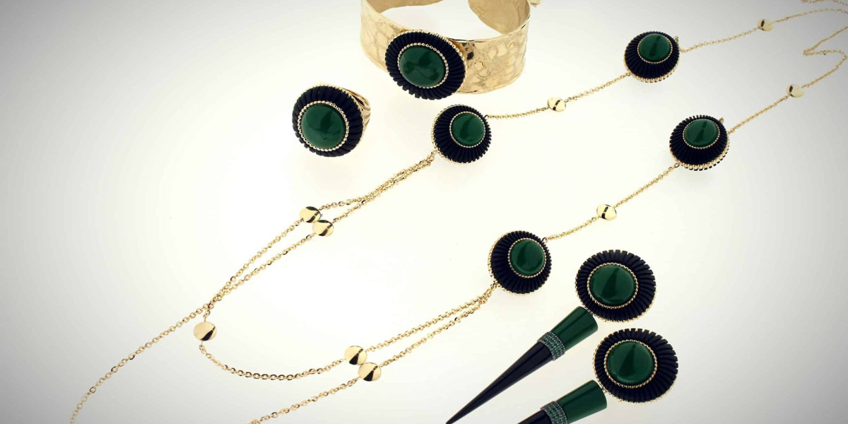 Why Jewelers Prefer Dubai Gold Wholesale Price Over Others