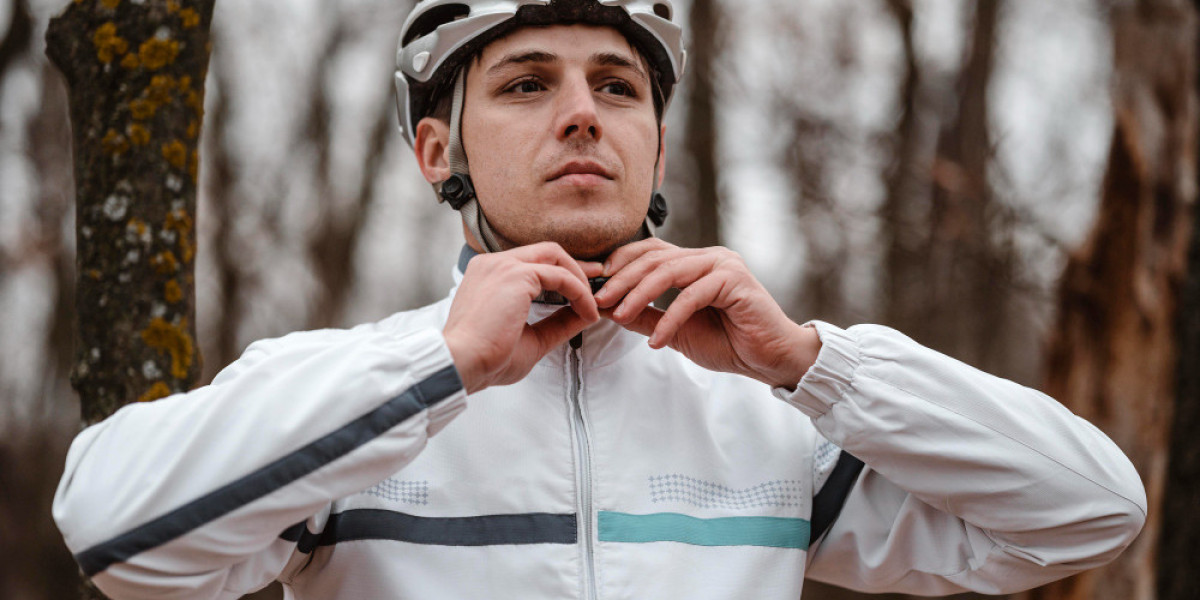 Men Long Sleeve Cycling Jacket for Pro-Level Comfort