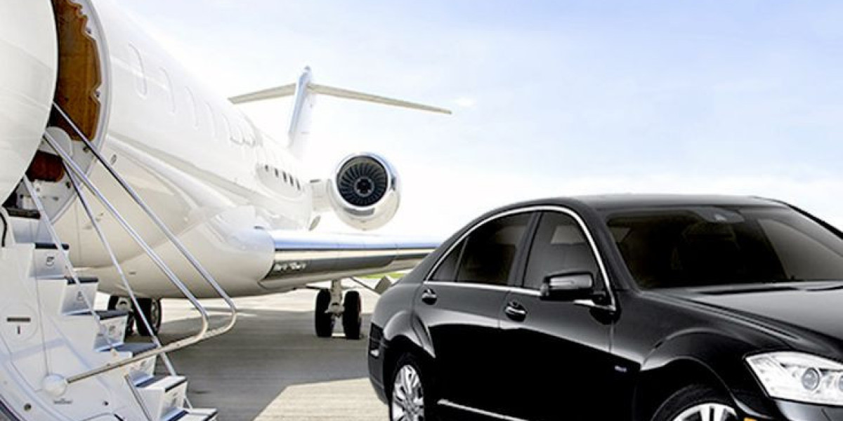 Why Choosing a UK Airport Taxi With Child Seat Is the Safest Choice for Family Travel