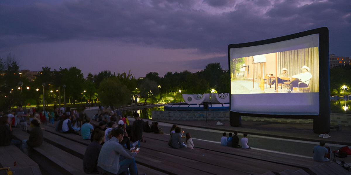 What Makes Led Screen Hire So Handy for Events Big or Small