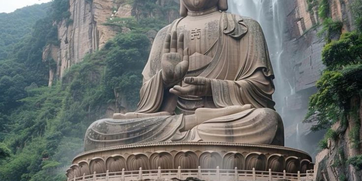What Is the Average Buddhist Tour Package Price in India
