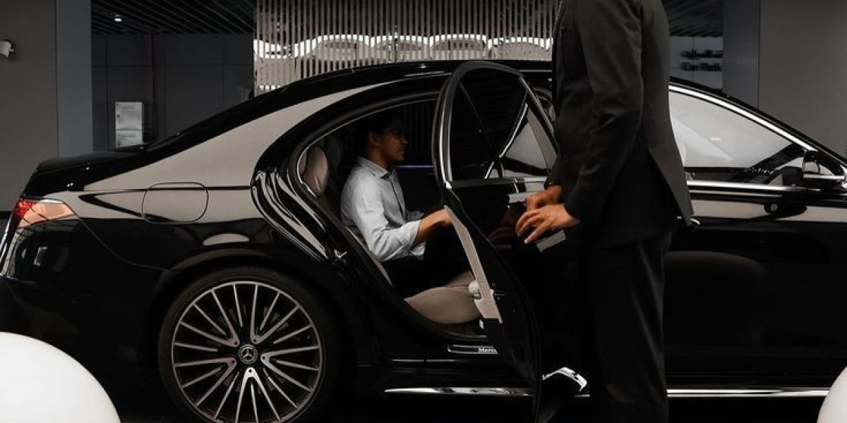 Why Britway Is Your Best Choice for Online Taxi Bookings for Airport Transfers