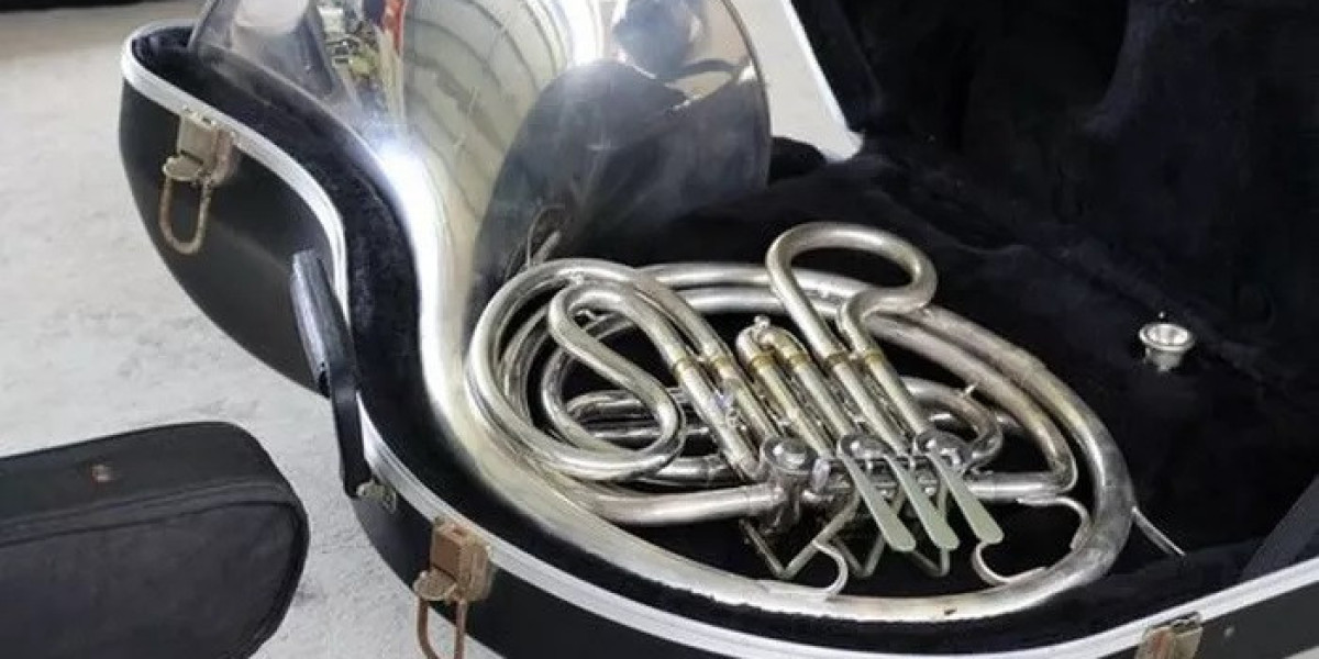 What Does a French Horn Mute Do