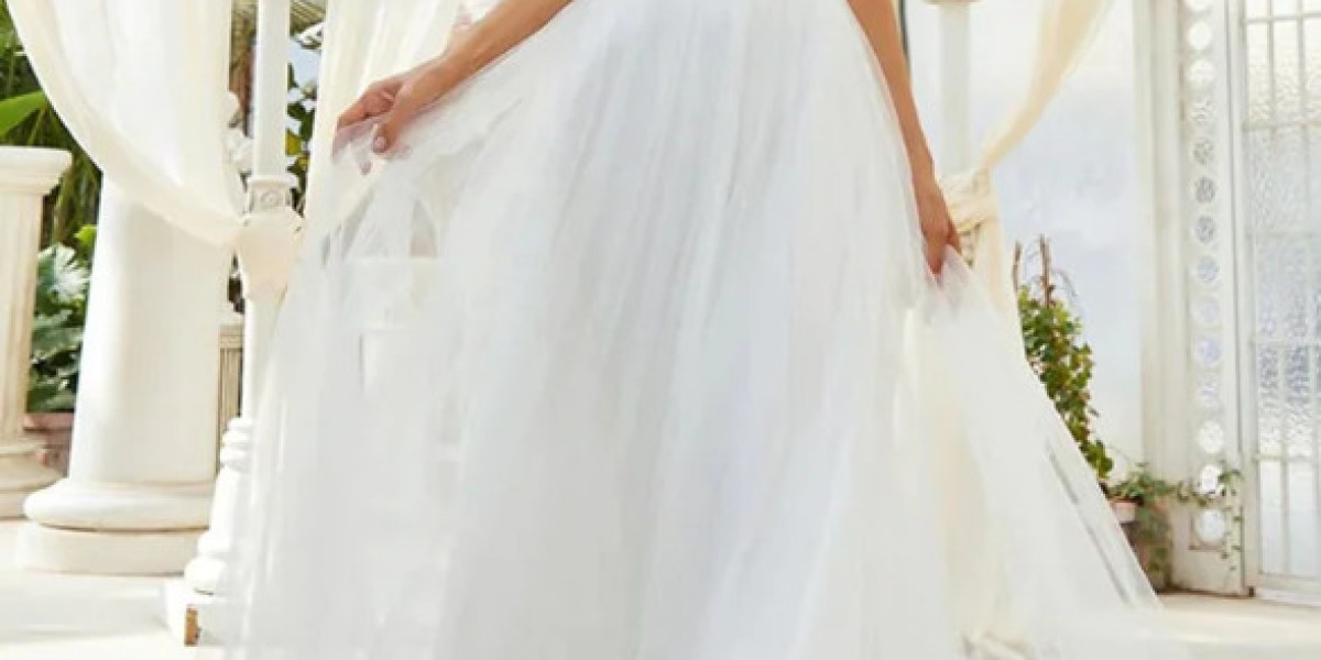 On the net Women of all ages Attire: An extensive Guideline to style, Movements, in addition to Clever Looking