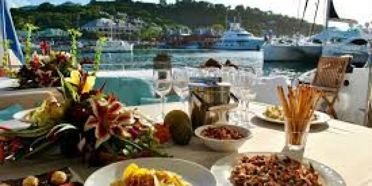 What Are Common Mistakes When Booking Yacht Catering Service Dubai?